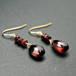 Rubarb Jewelry_Garnet Earrings